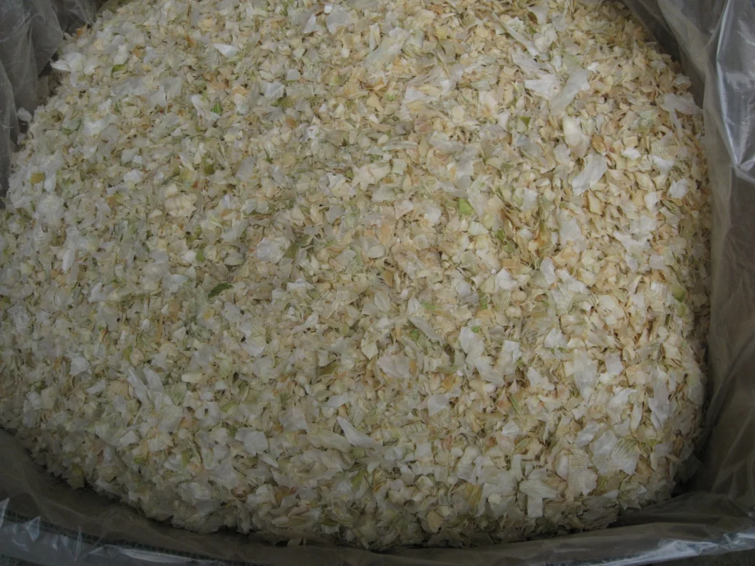 China Dehydrated White Onion Flakes